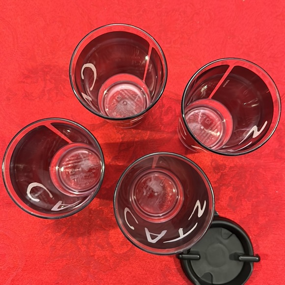 Broadway Vintage NYC cats musical refreshment plastic cups great condition Rare - Picture 4 of 8